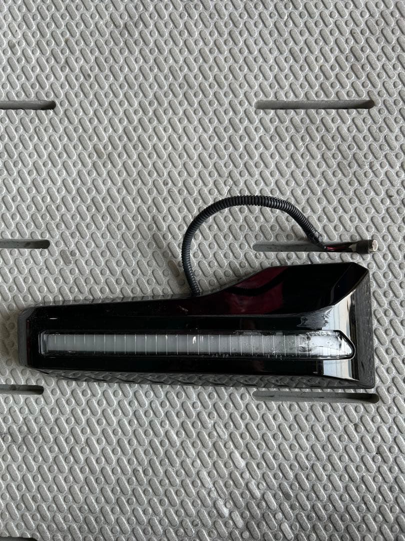 ランクル250 シグネチャーイルミブレード モデリスタ