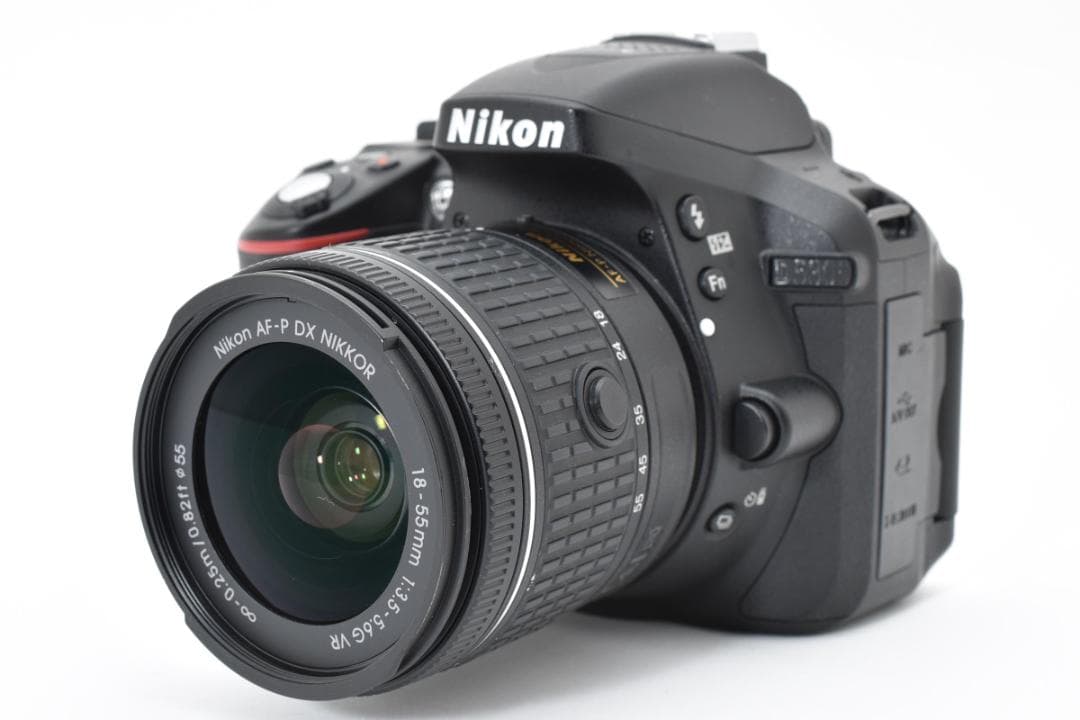 お値下げ歓迎・ほぼ新品 Nikon D5300 18-55 S数6773回 72