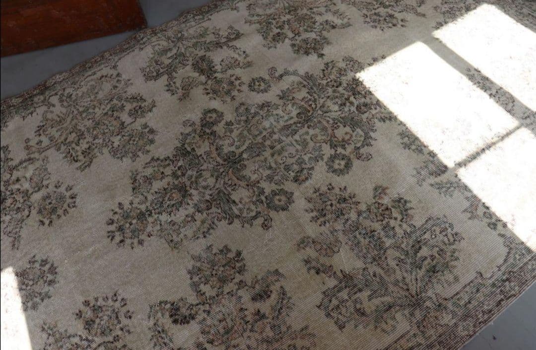 ボタニカルbeige ヴィンテージラグ　トルコラグ　ウィリアムモリス　アクタス