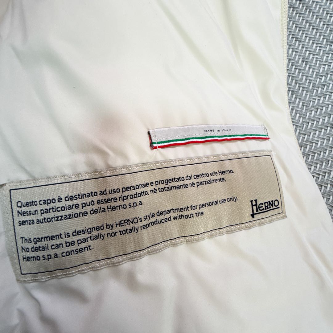美品 HERNO 異素材コンビネーションフーデッドダウンコート ホワイト ML
