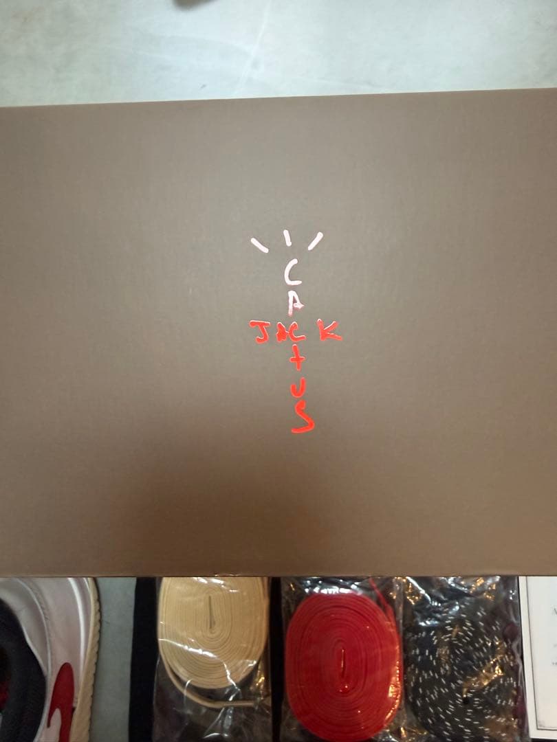 靴 travis jumpman jack red 27.5