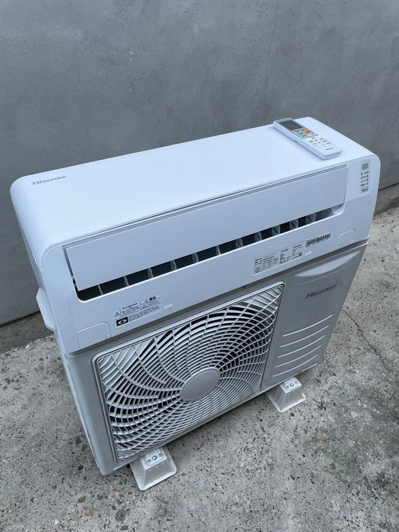 半年使用の美品　ハイセンス　14畳用エアコン　HA-S40G2E4