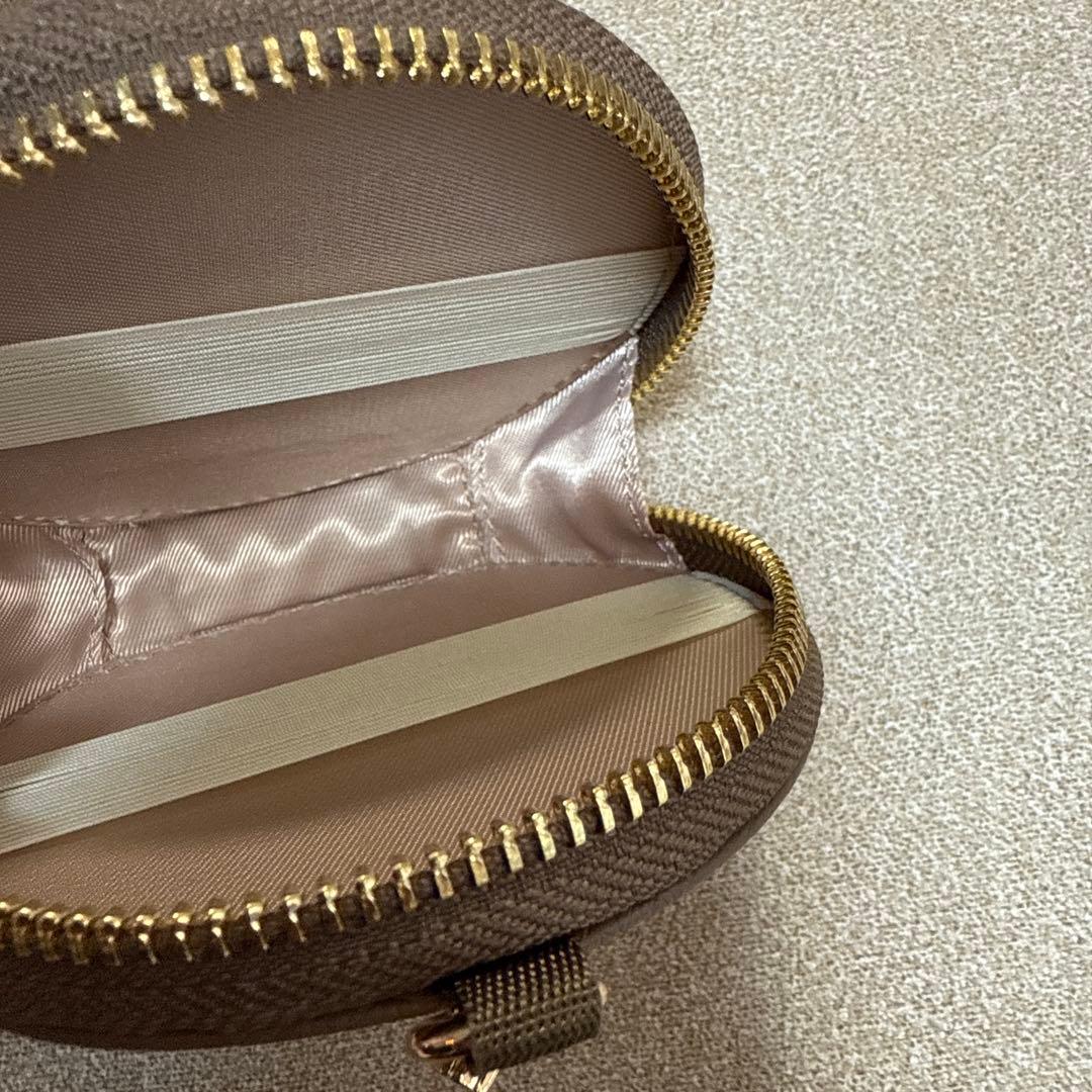 CUSTYPE iPhone用レザー調ケース モカ　iPhone16pro