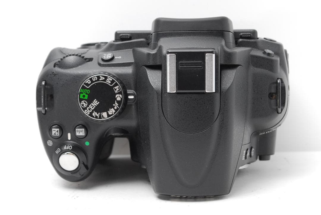 【バリアングル液晶搭載のエントリーモデル】Nikon D5000　スマホ転送