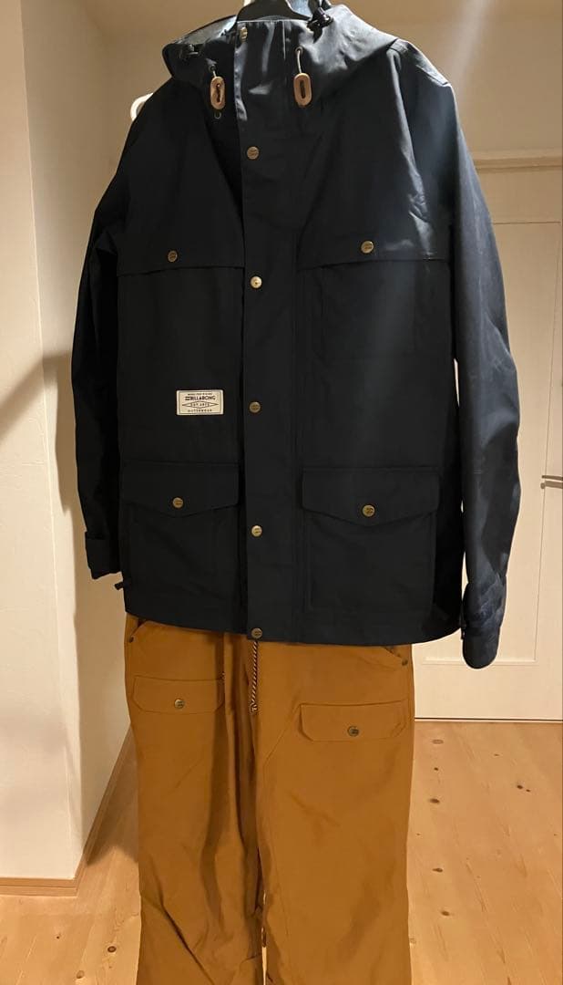 【美品】BILLABONG 上ネイビー ビブパンツ マスタード 上下セット M