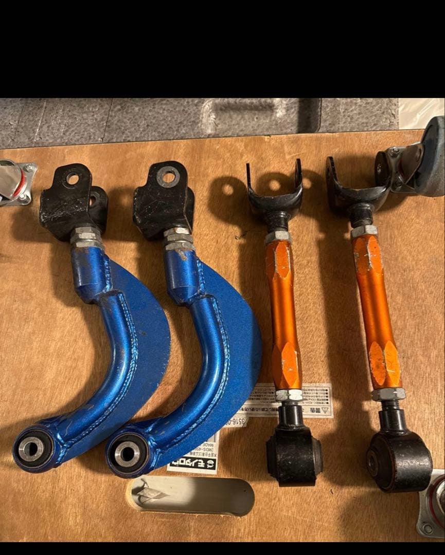 50プリウス リアアッパーアーム　トーコン