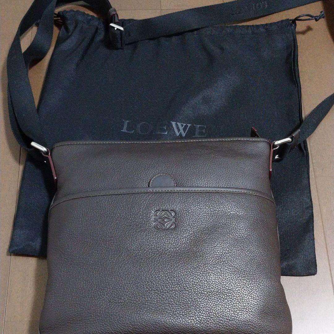 トウヤマLOEWEメッセンジャーバック