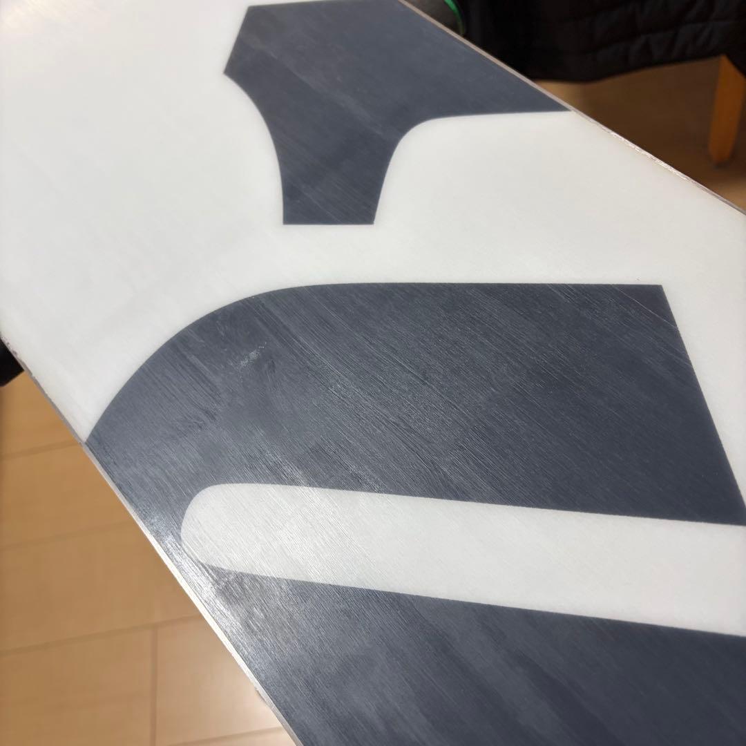 011Artistic X FLY SPIN 144cm 23-24モデル