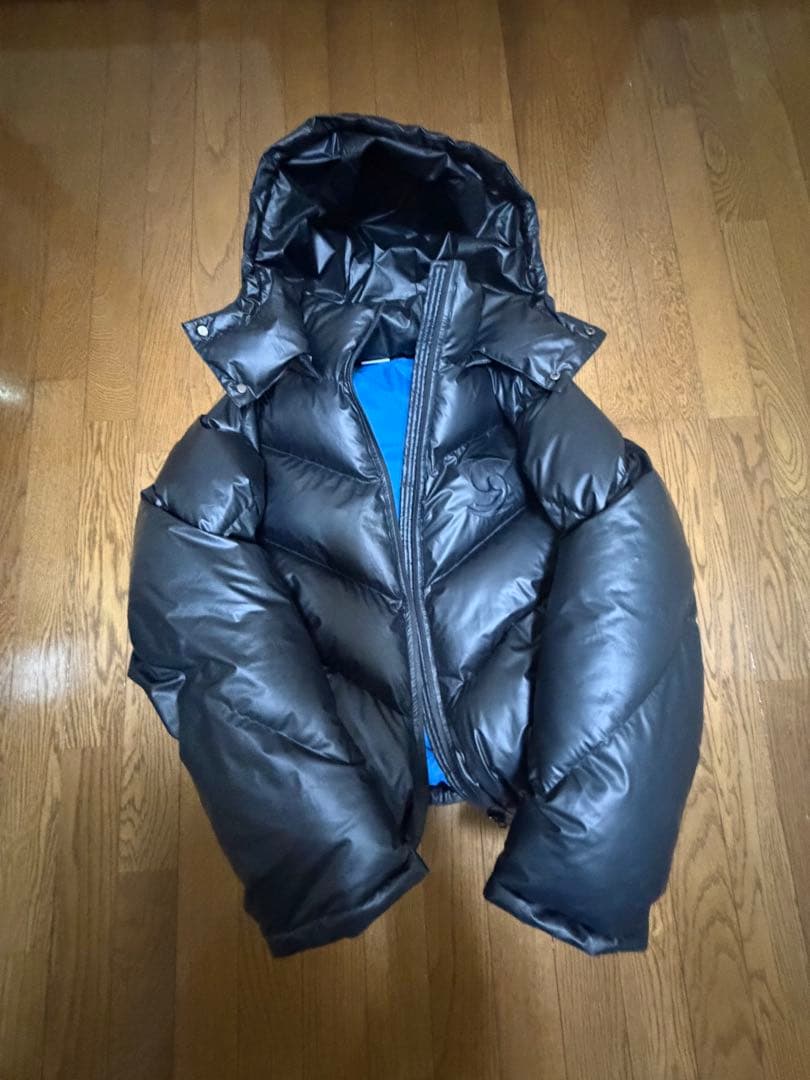 Vrrock ダウンジャケット　青色　フード付き