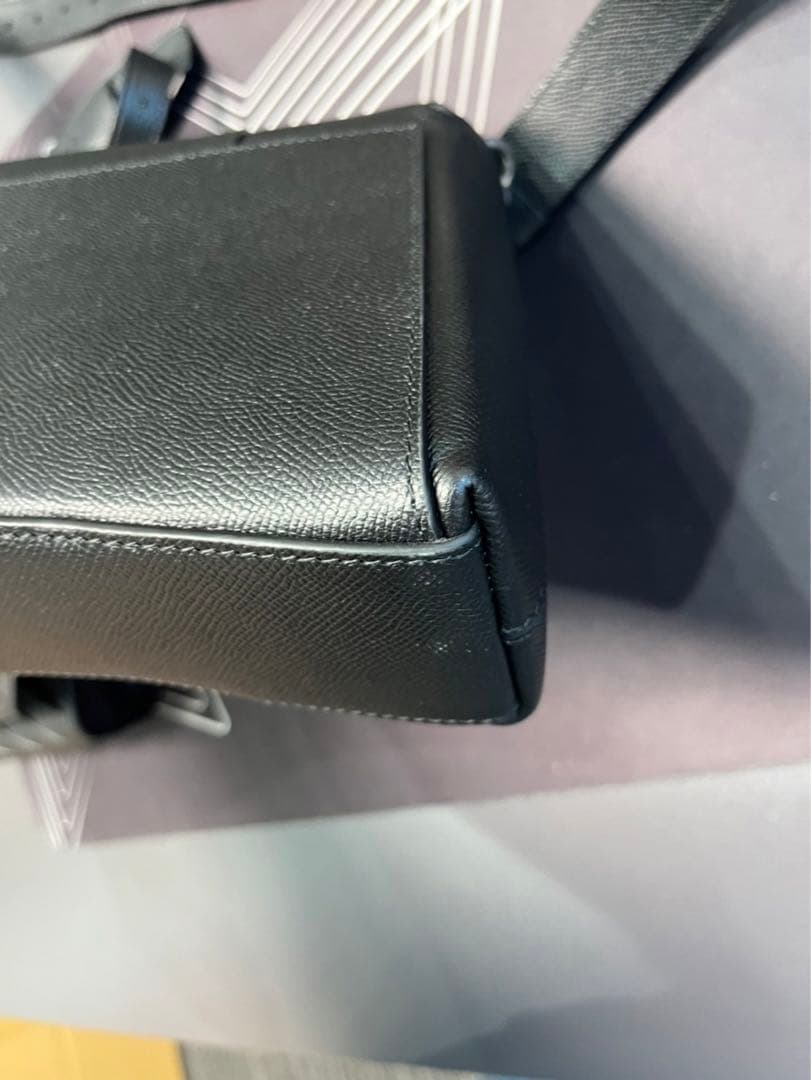 バレンシアガ　downtown メッセンジャー　24SS バッグ