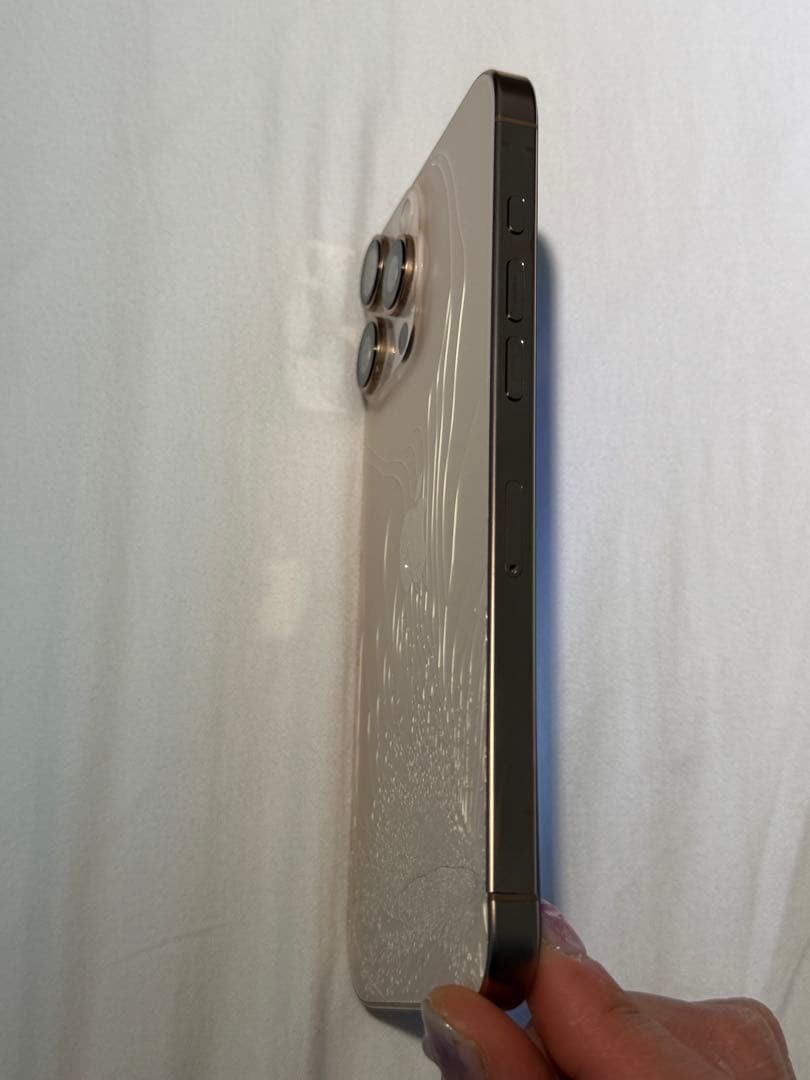 ジャンク品　iPhone 16 Pro Max デザートチタニウム　256GB