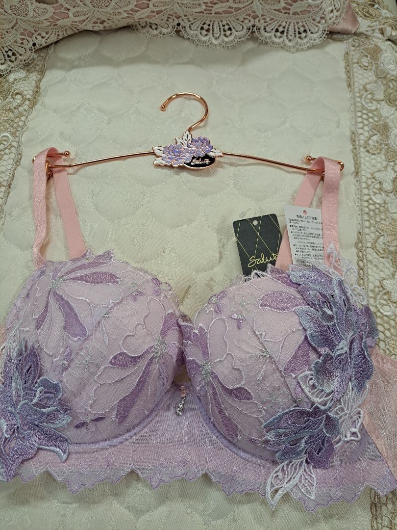 最終処分　ワコール　サルート　E75　Lサイズ　ノーマル　96G　希少品