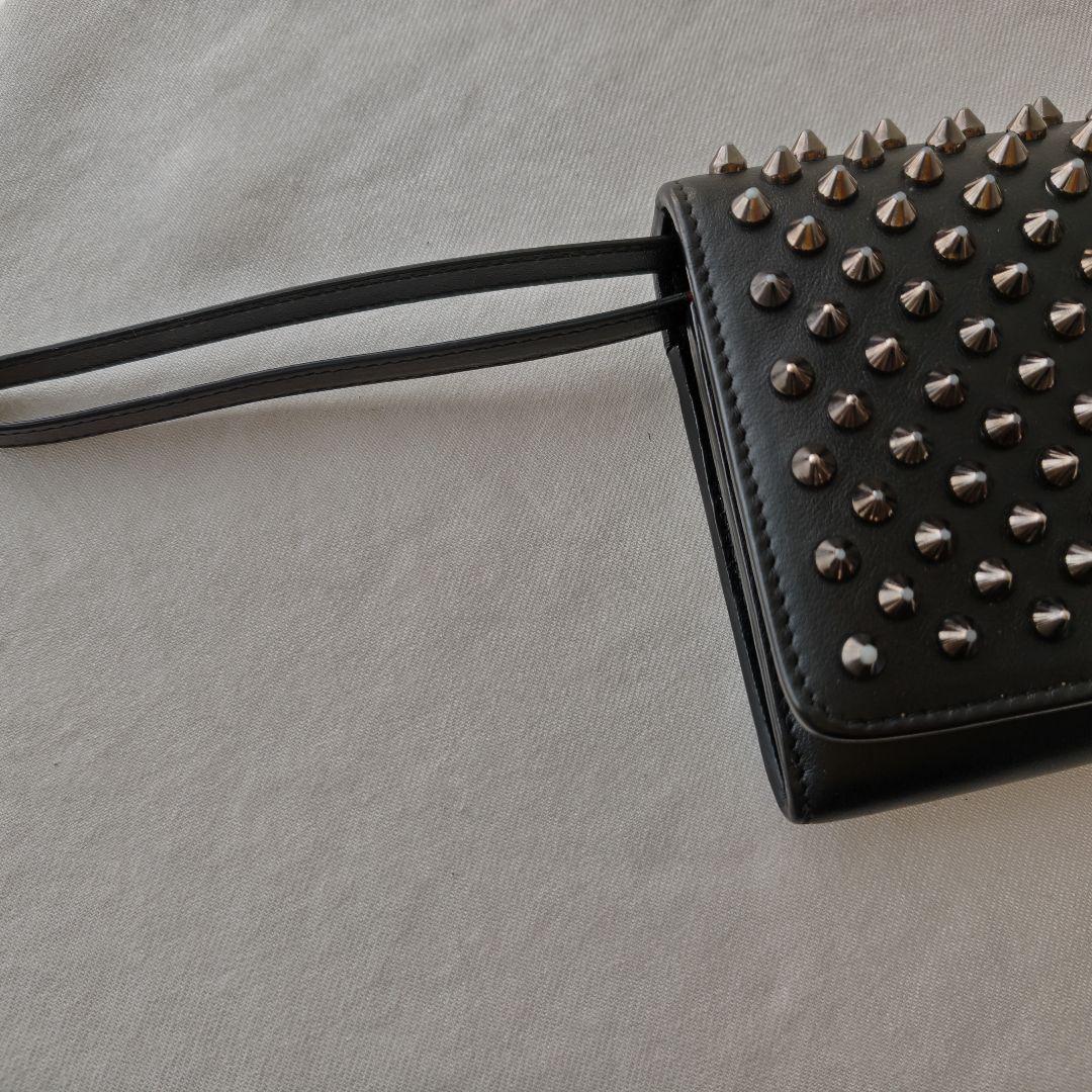 クリスチャンルブタン スタッズ マカロン フラップ 長財布 ブラック