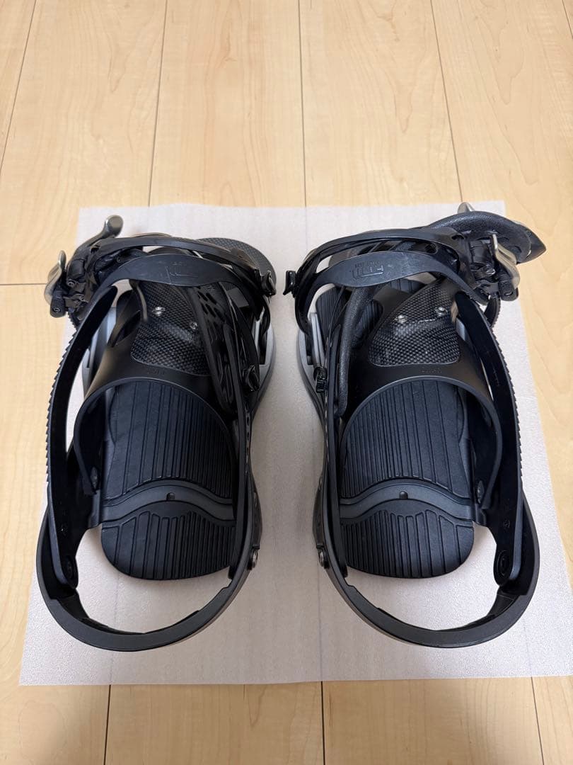 FLUX XV LTD（F7XVML）カーボンハイバック バインディング 傷あり