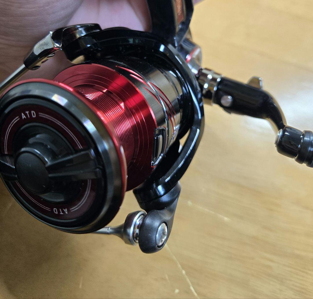 ダイワ　23シグナス2500XH-LBD レバーブレーキリール