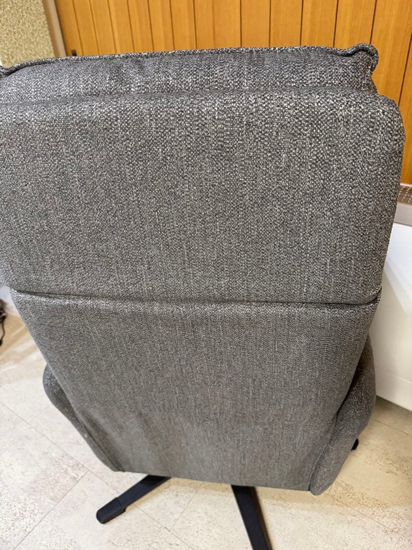 こ*じ様 [送料込] 2023年冬購入 ニトリ電動1人掛けソファ グレー ファブ