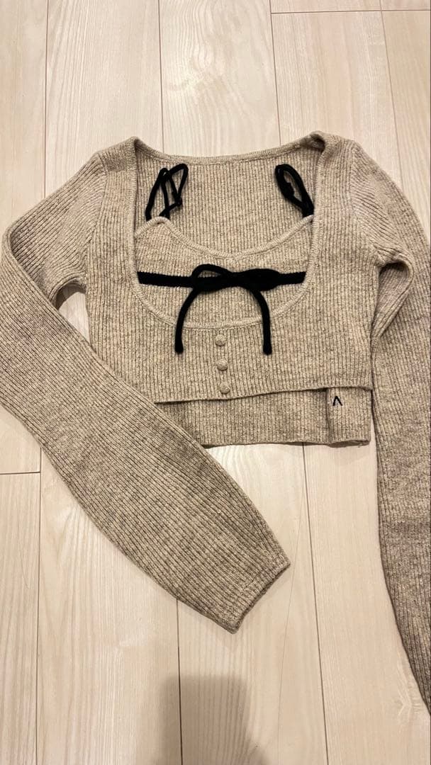 トップス　モカ