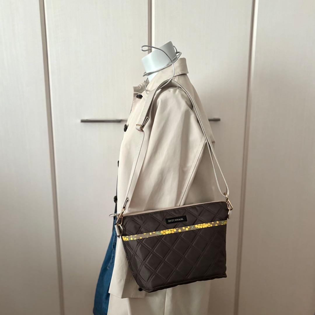 【ゆうママ】30cmファスナーショルダーバッグ　ナイロンオックスキルト