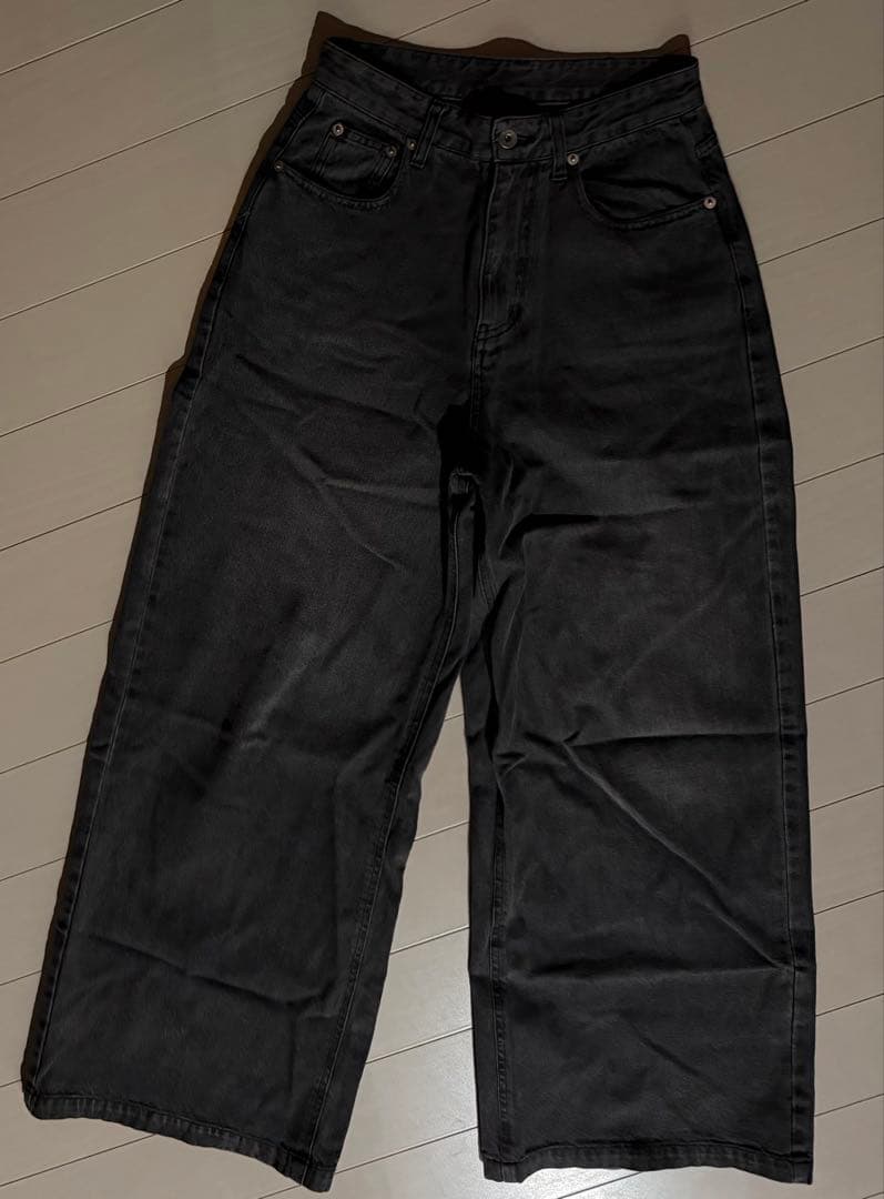 【mm】【美品】Lui's【mi-企画】ワイドデニムパンツ　メンズ着用可