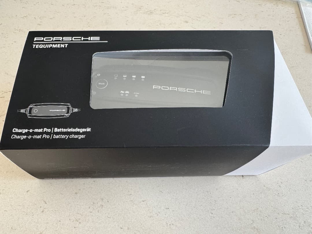 ポルシェバッテリーチャージャー PORSCHE Charger