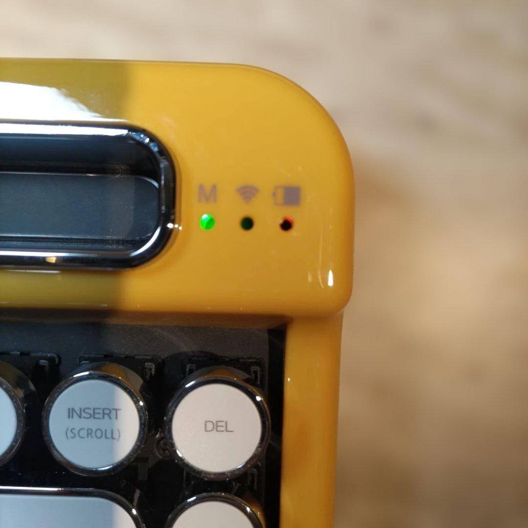 [美品] タイプライター風ワイヤレスキーボード「PENNA」マスタードイエロー