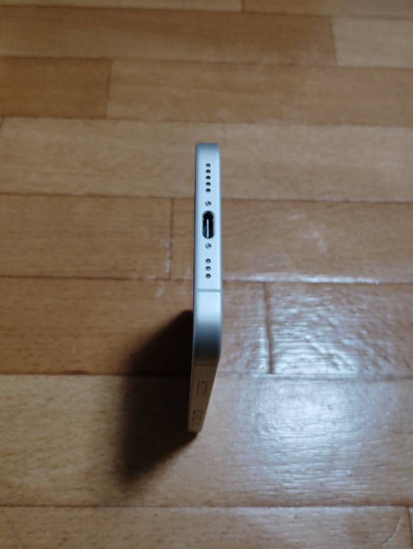 最終値下げiPhone16 128GBSIMフリー