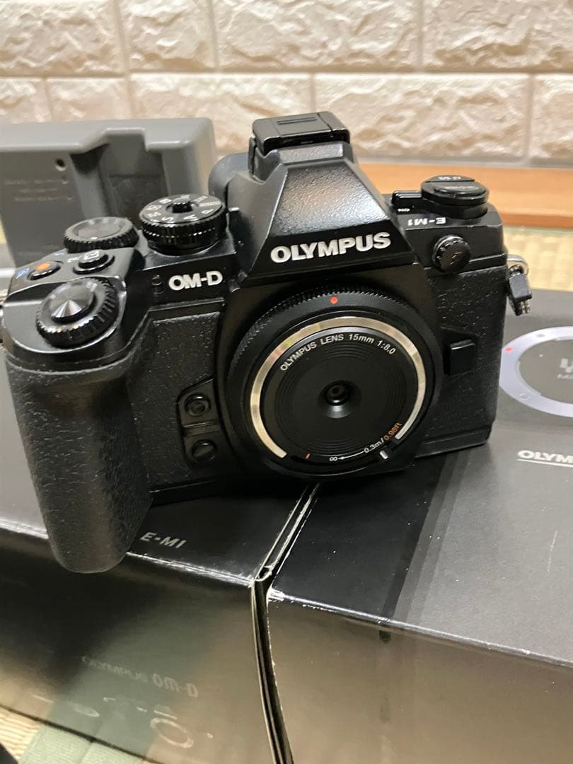 OLYMPUS OM−D E−M1