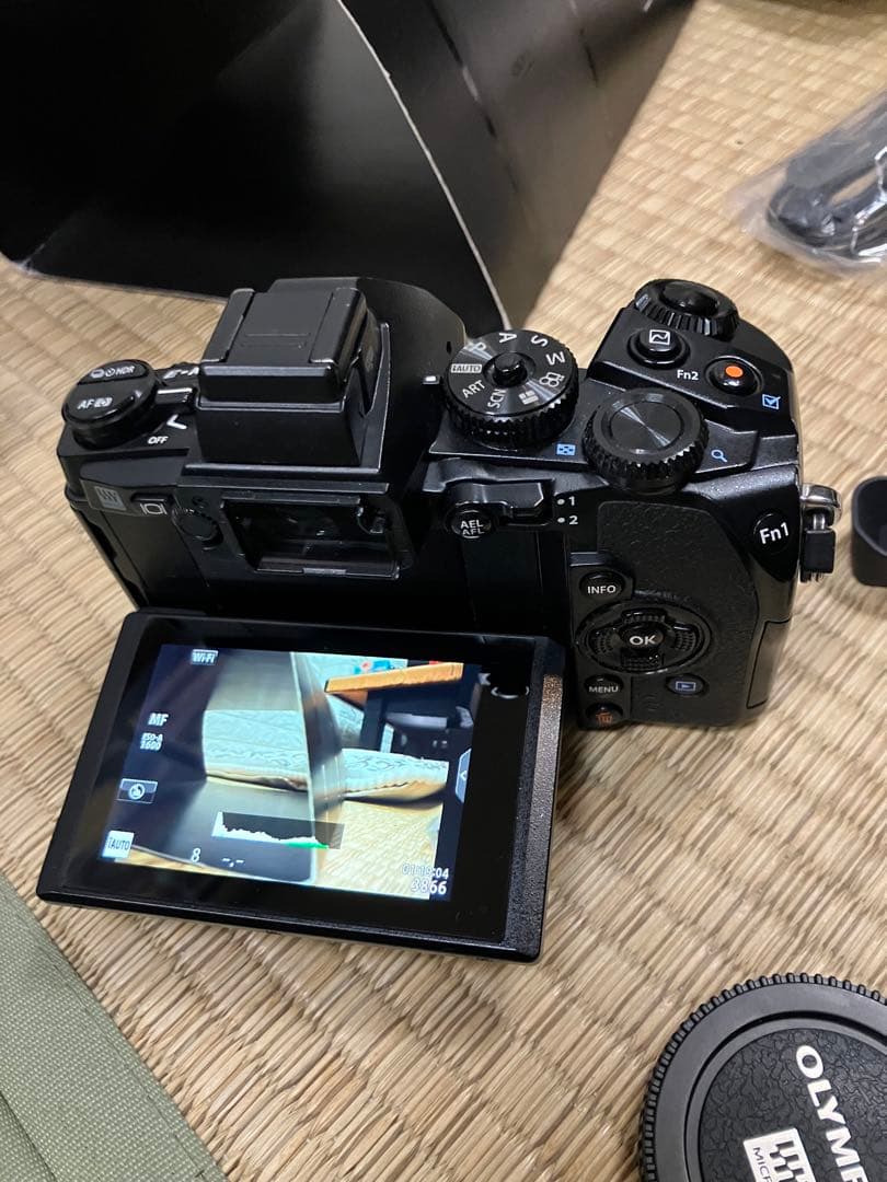 OLYMPUS OM−D E−M1