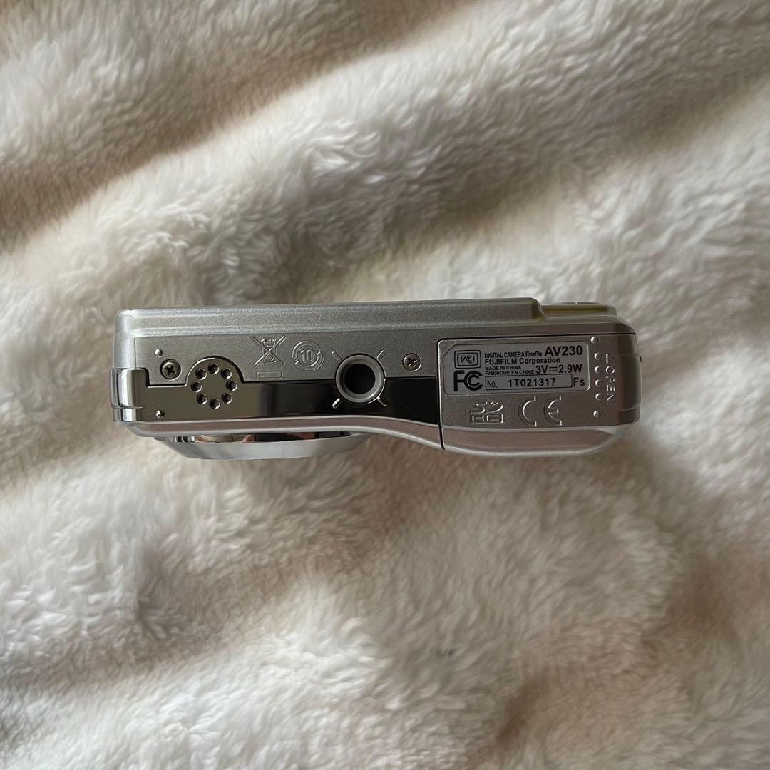 デジタルカメラ FUJIFILM Finepix AV230