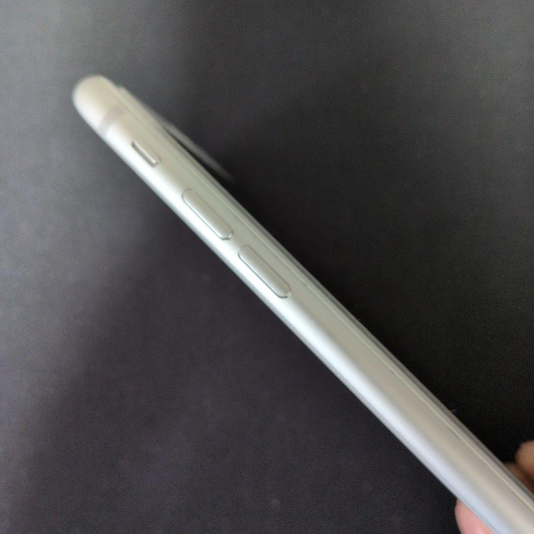 お*り様 Apple iPhone 8 本体