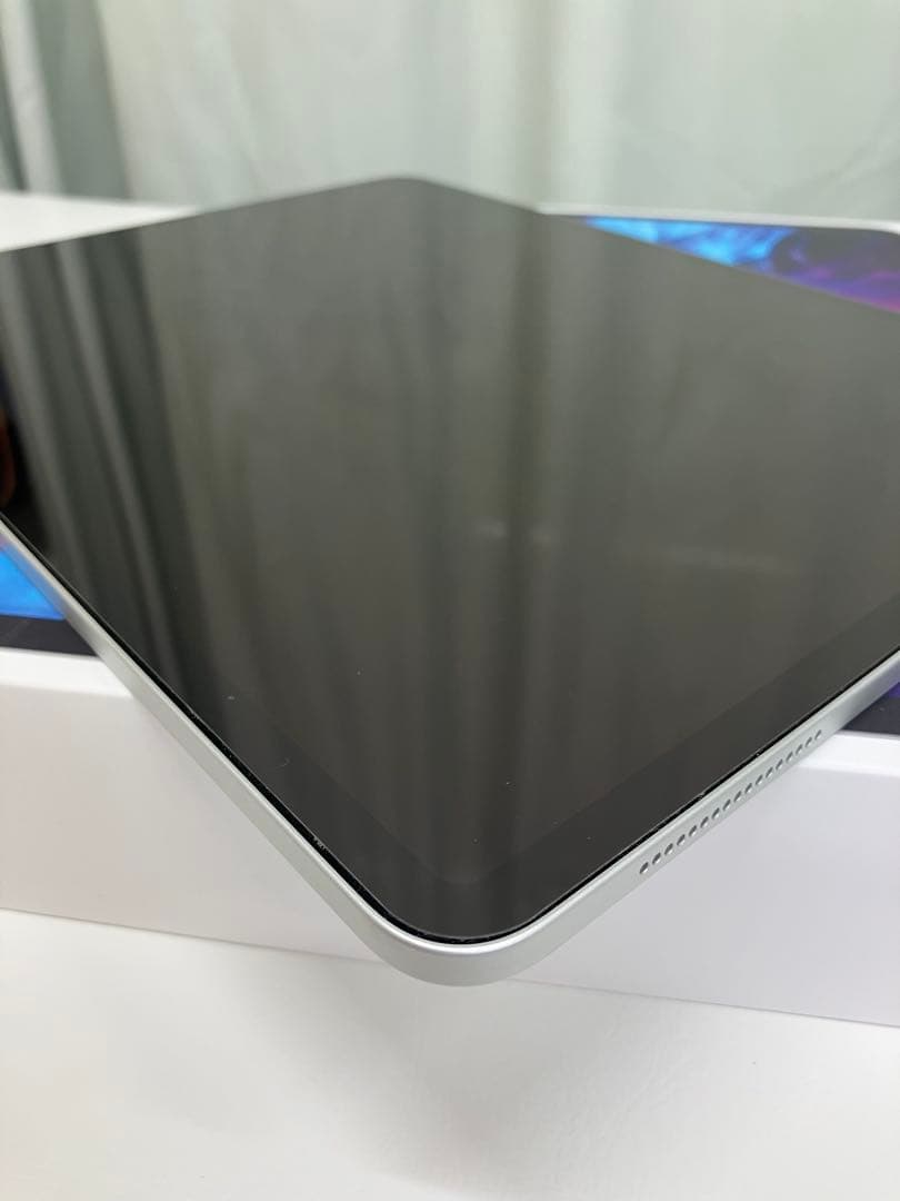 iPad Pro 12.9インチ第4世代WiFi128GBシルバー　付属品未使用