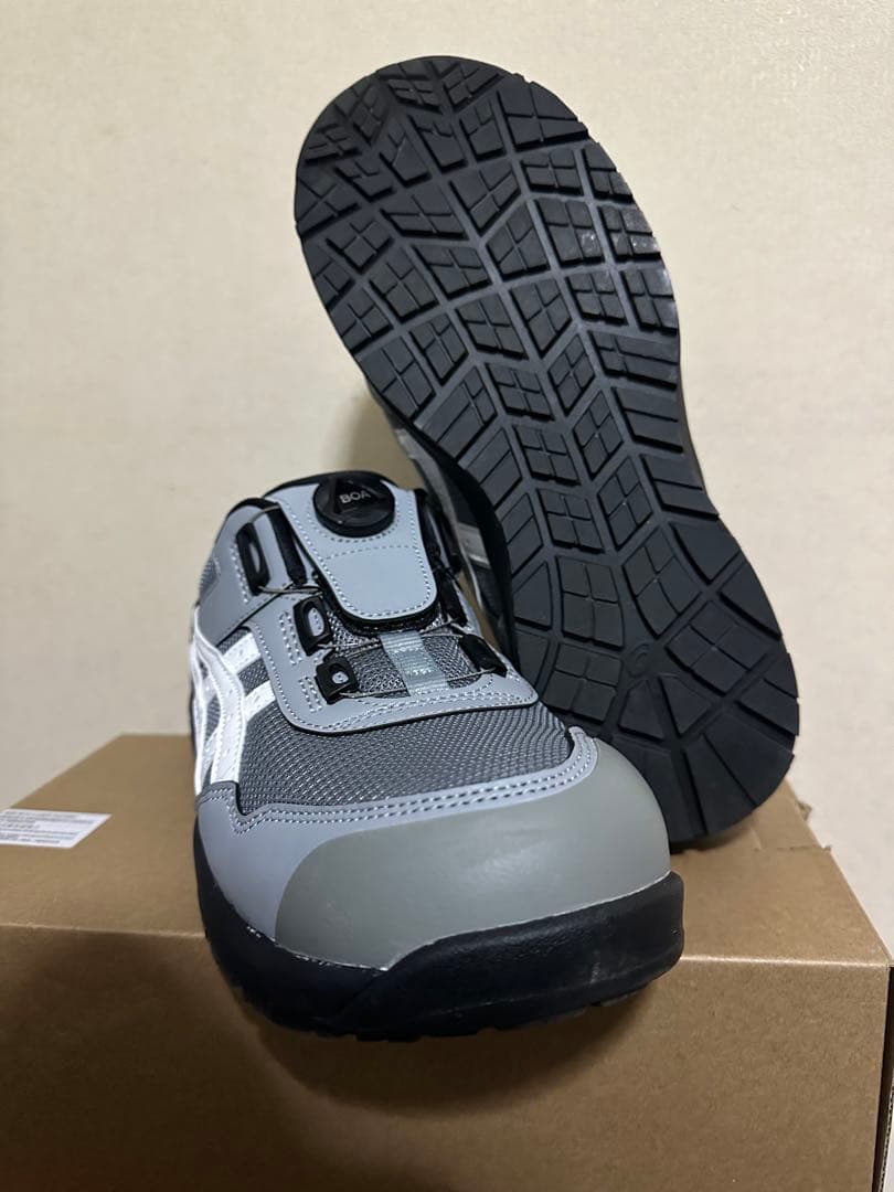 か*ろ様 アシックス asics ウィンジョブCP209 灰×白　26,5cm