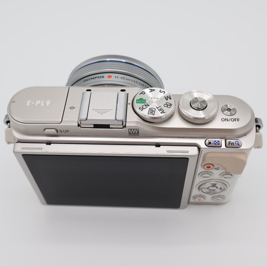 ❤️Wi-Fi &自撮り❤️OLYMPUS E-PL9　ダブルズームキット