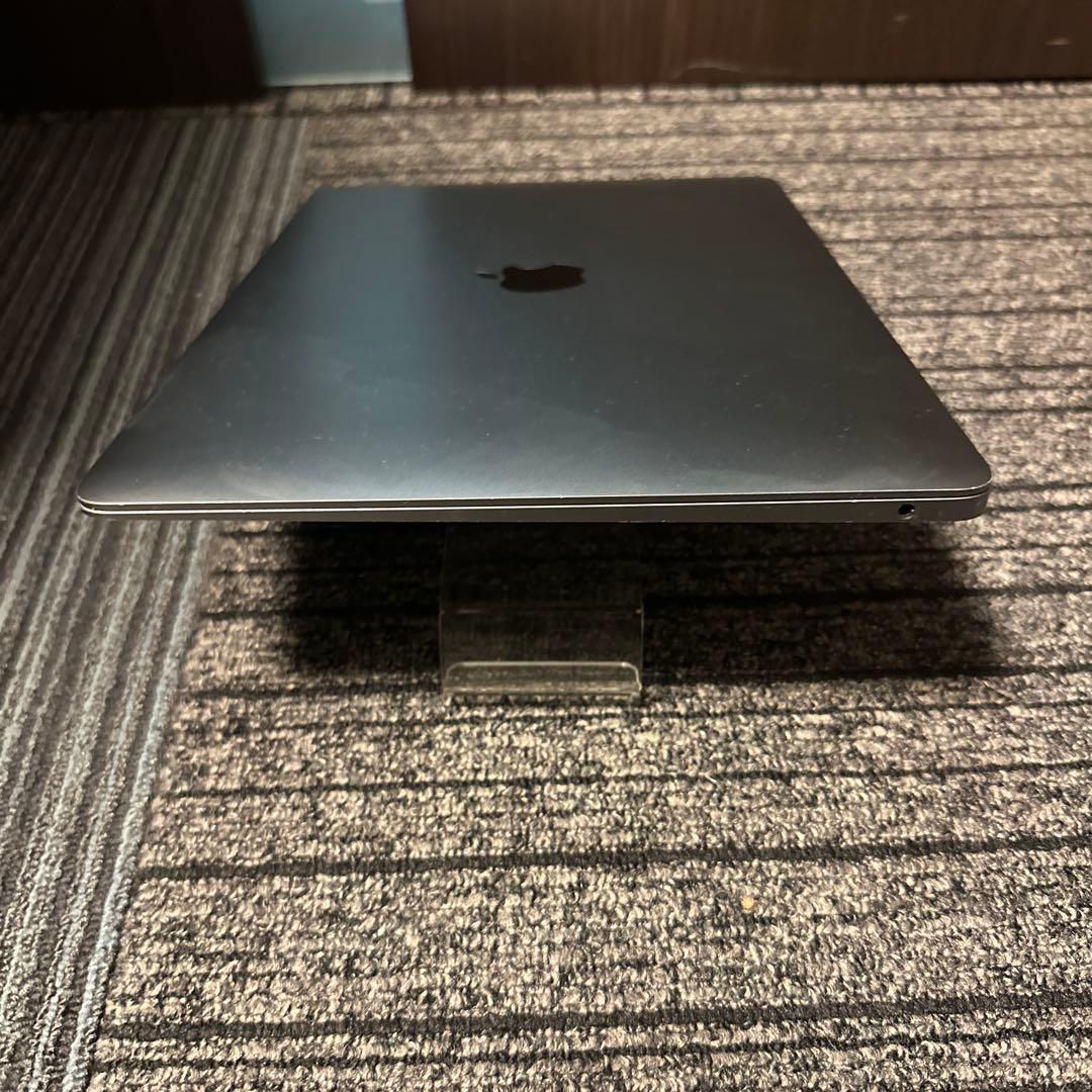 MacBook Air 2020 13インチ メモリ8GB M1 256GB 3