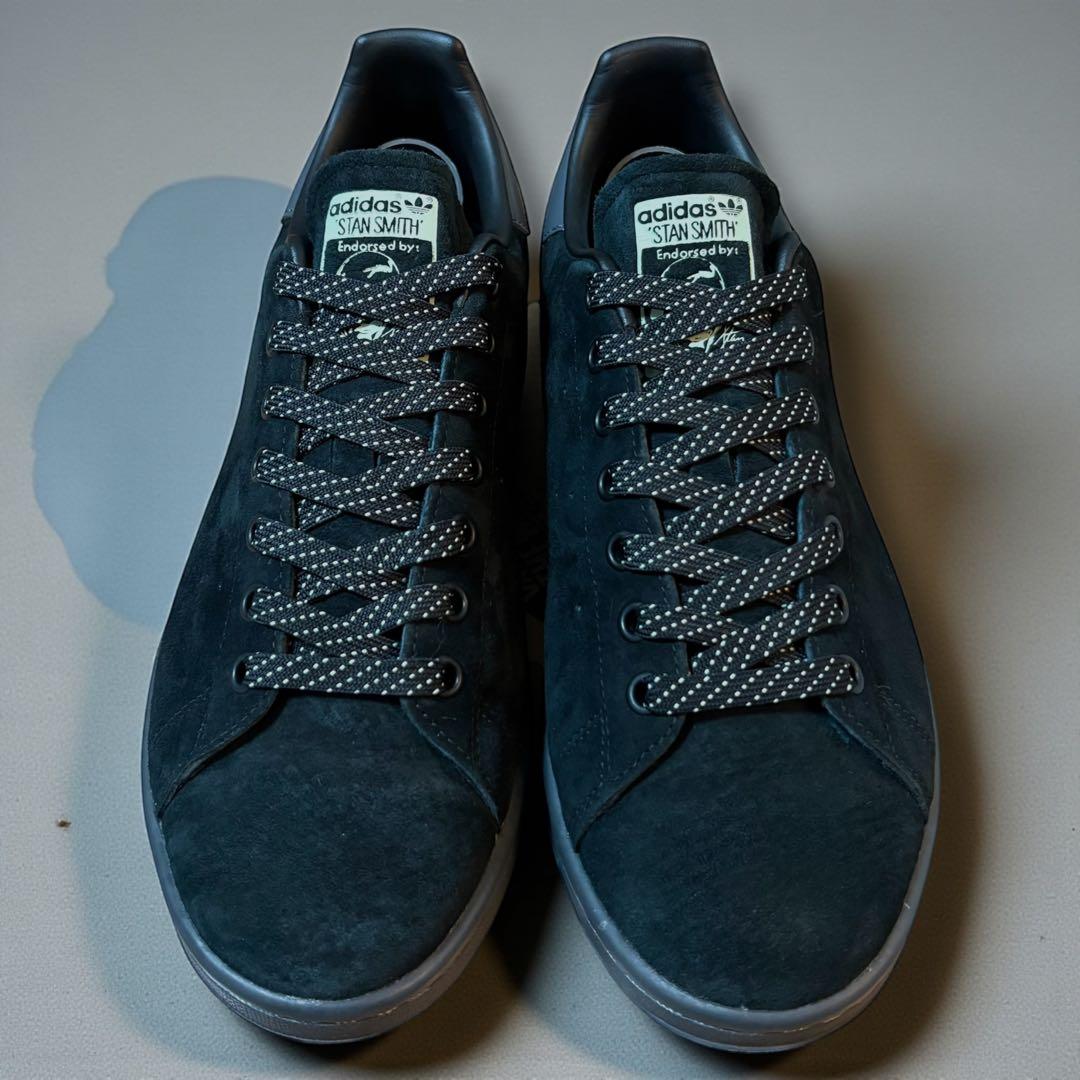 【ティファニーブルーの名品】アディダス　スタンスミス　ブラックスウェード