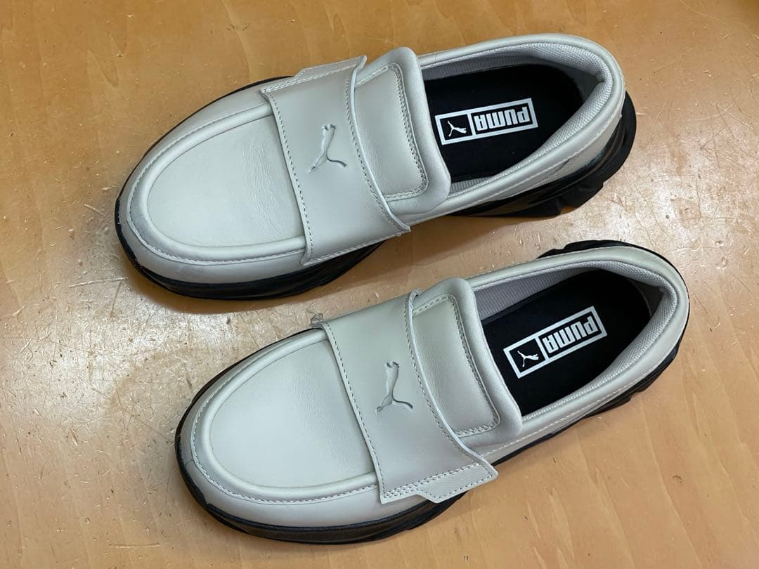 PUMA ホワイト ローファー ベルクロ23.5cm