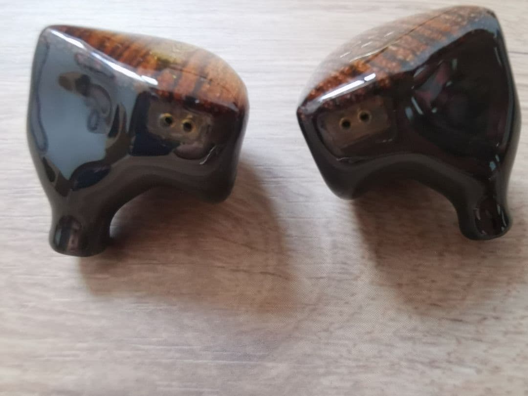 Empire ears Nemesis 限定デザイン