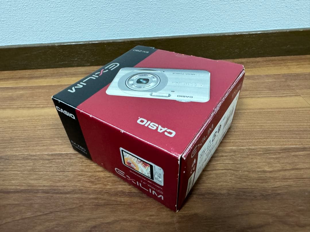【未使用品】CASIO EXILIM EX-Z80 デジカメ