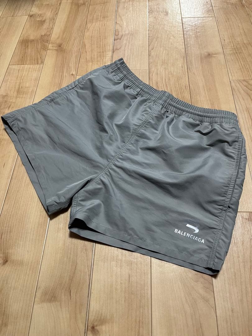 BALENCIAGA バレンシアガ ハーフパンツ　水着 SWIM WEAR