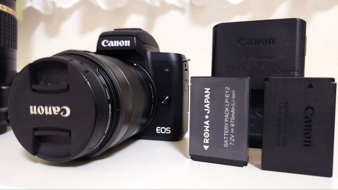 Canon EOS KissМ2 ミラーレスカメラ バッテリー３個