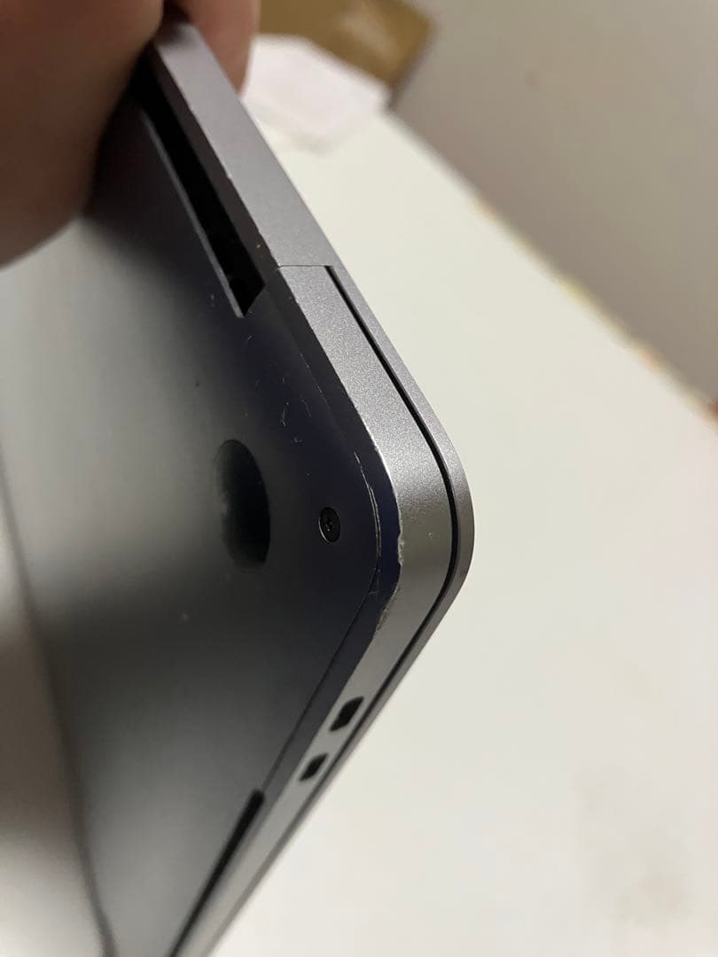 【最終値下】MacBook Pro 15.4インチ Retina 2018