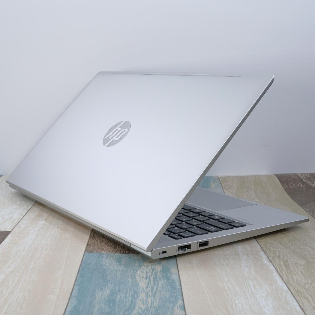 超高速新品ＳＳＤ５００ＧＢ換装済み✨美品の東京生産✨１０コアの第１２世代コアｉ５