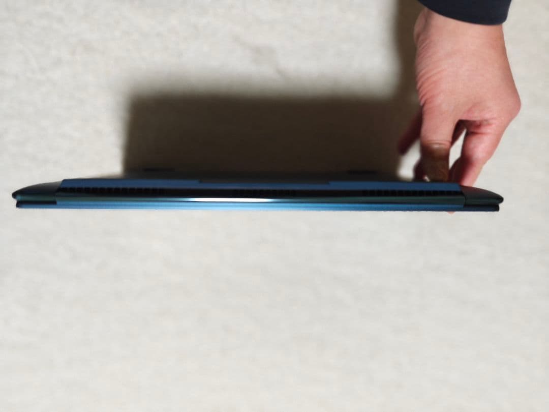 【美品】Lenovo Yoga Slim 9i Gen 10 (14インチ）