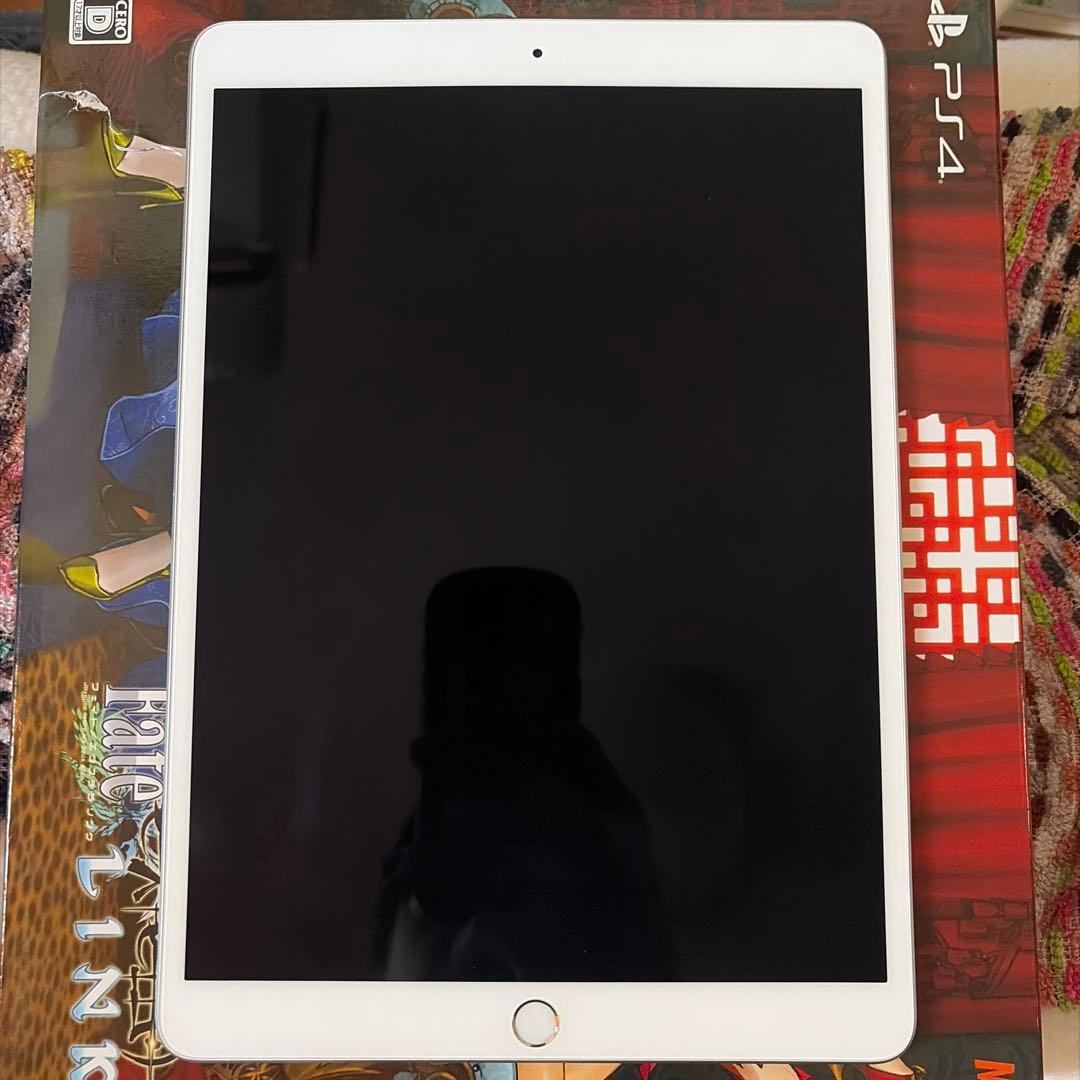 ホワイト iPad AIR 3世代　256G 本体