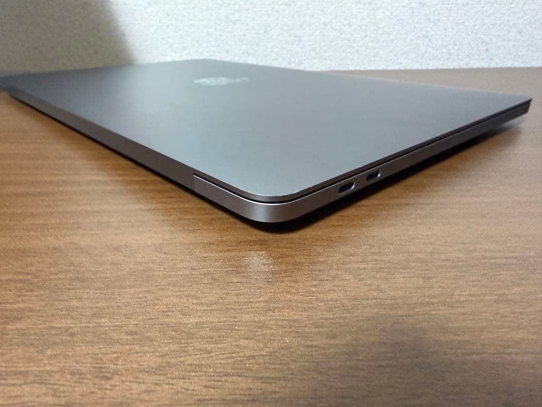 Apple MacBook Pro 13インチ M2 24GB 1TB SSD