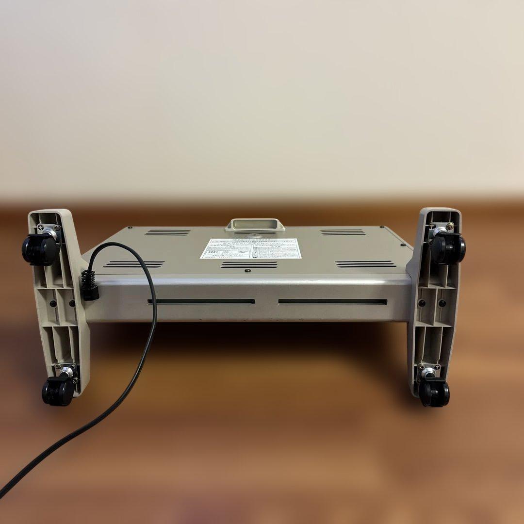 日本遠赤外線株式会社 遠赤外線輻射式暖房器 サンルーム slim