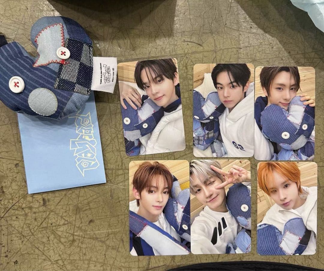 韓国　TWS　ショーケース　入場特典　トレカ　キーリング