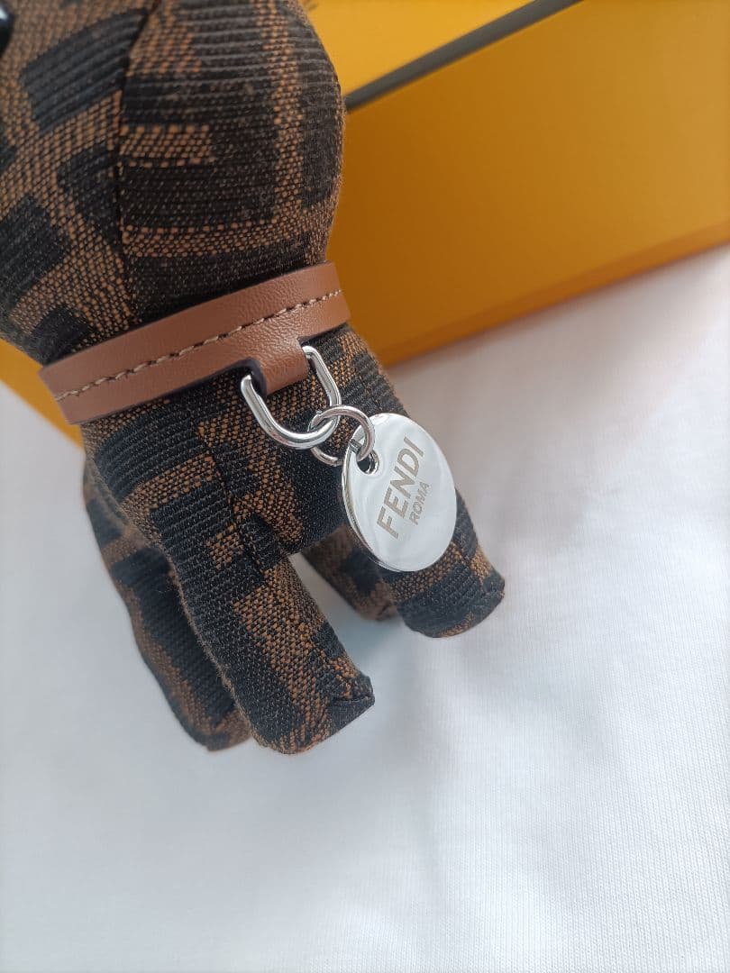 美品❤️‍フェンディ キーホルダー ドッグバッグ チャーム 小物