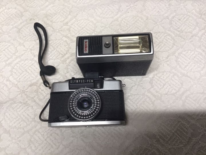オリンパス　ペン　ストロボ付き　稼働品