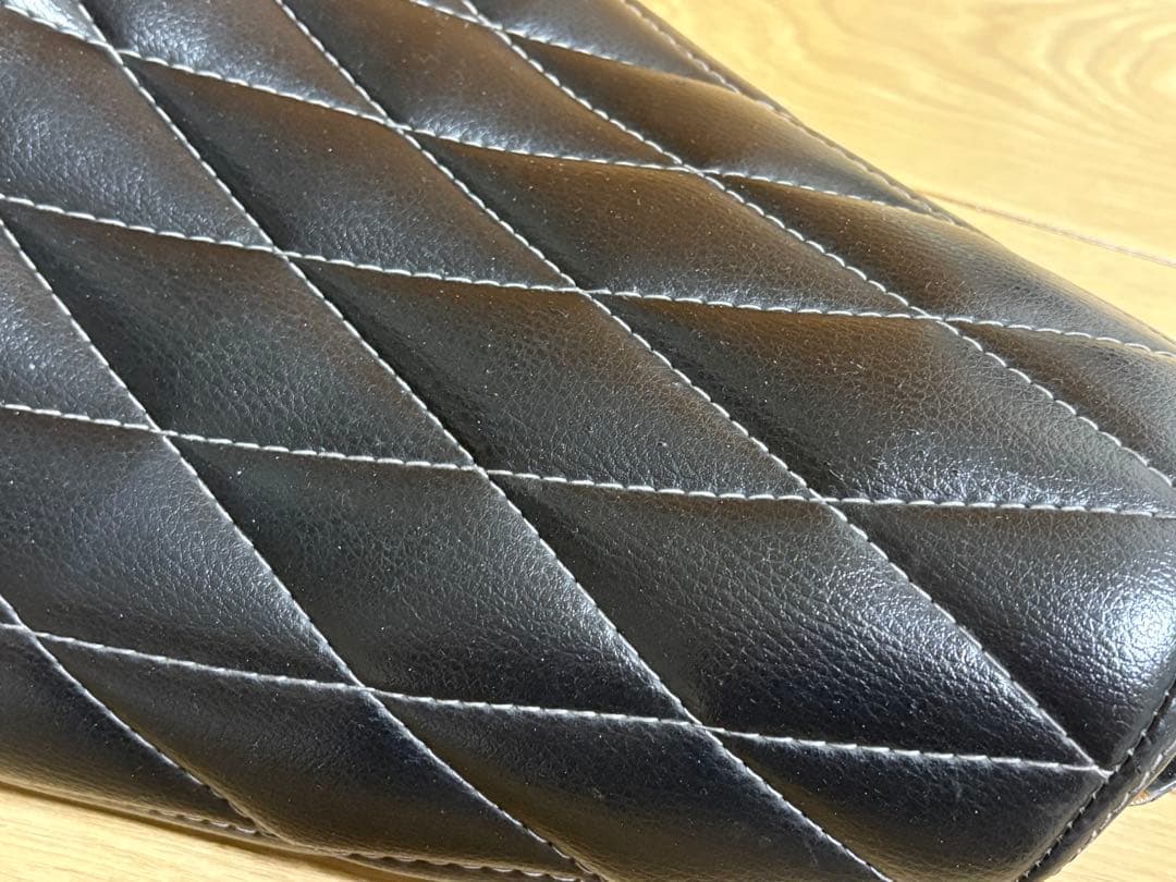 バイクシート ブラック ダイヤモンドステッチ